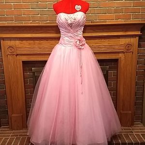 EUC Disney sz 2 Royal Ball gown
